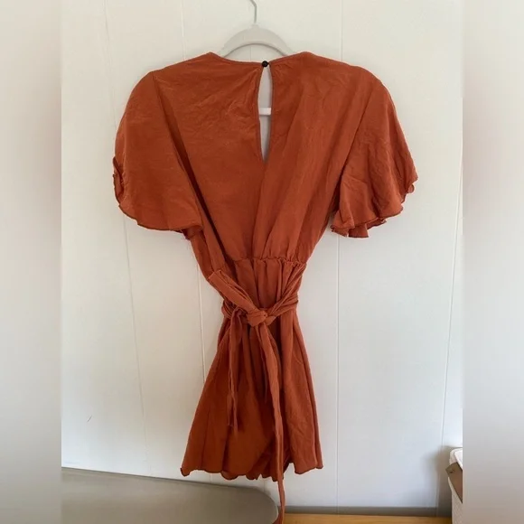 SHEIN Women’s 100% cotton Linen Feel Tie Orange Romper in Size L - Picture 4 of 4